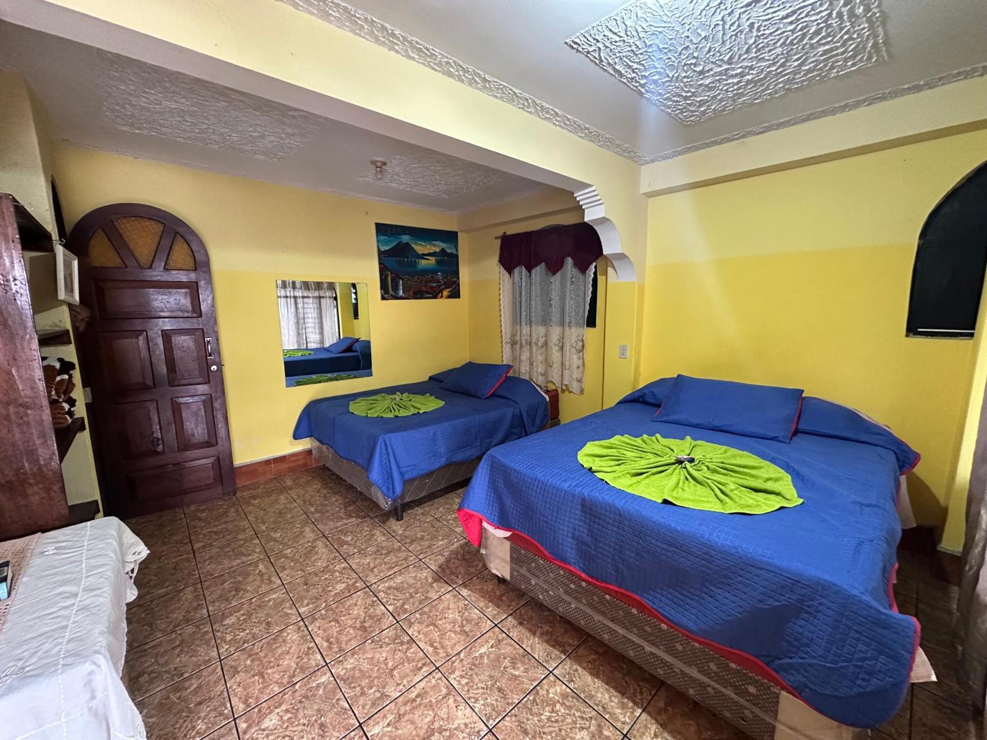 Hospedaje Gonzalez San Pedro La Laguna Exterior foto